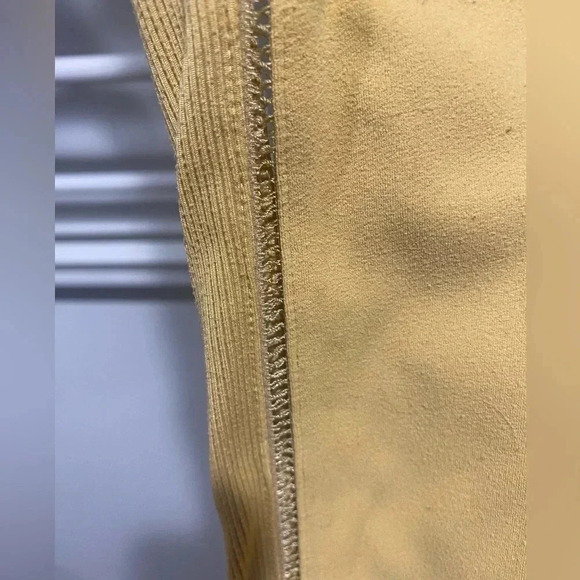 Nike Dri Fit yoga 3/4 crop legging - Picture 6 of 6